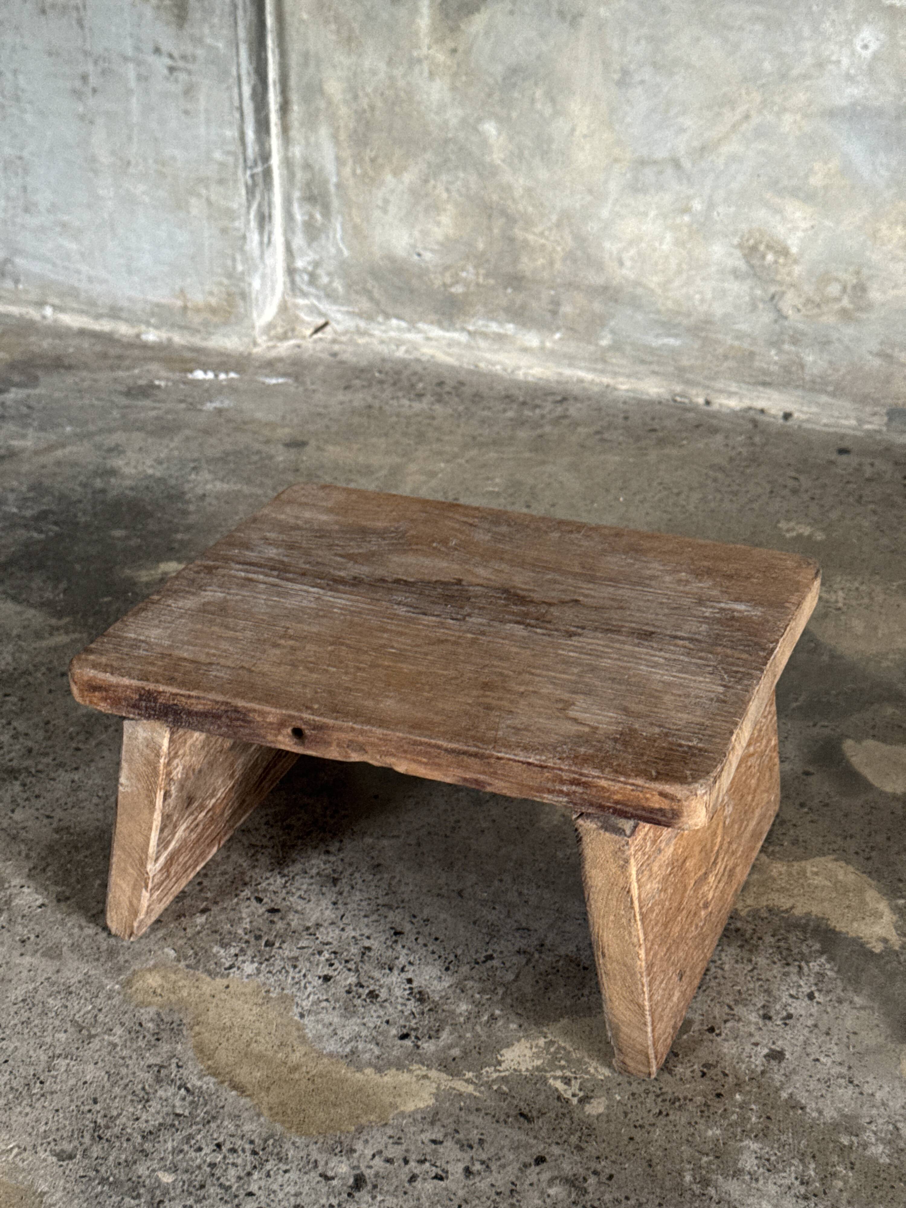 Small auxiliary stool in light antique teak (3302)