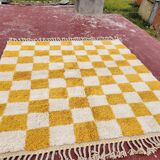 Beni Ouarain checkerboard rug 186x178 cm – Thick wool – Ochre chess pattern