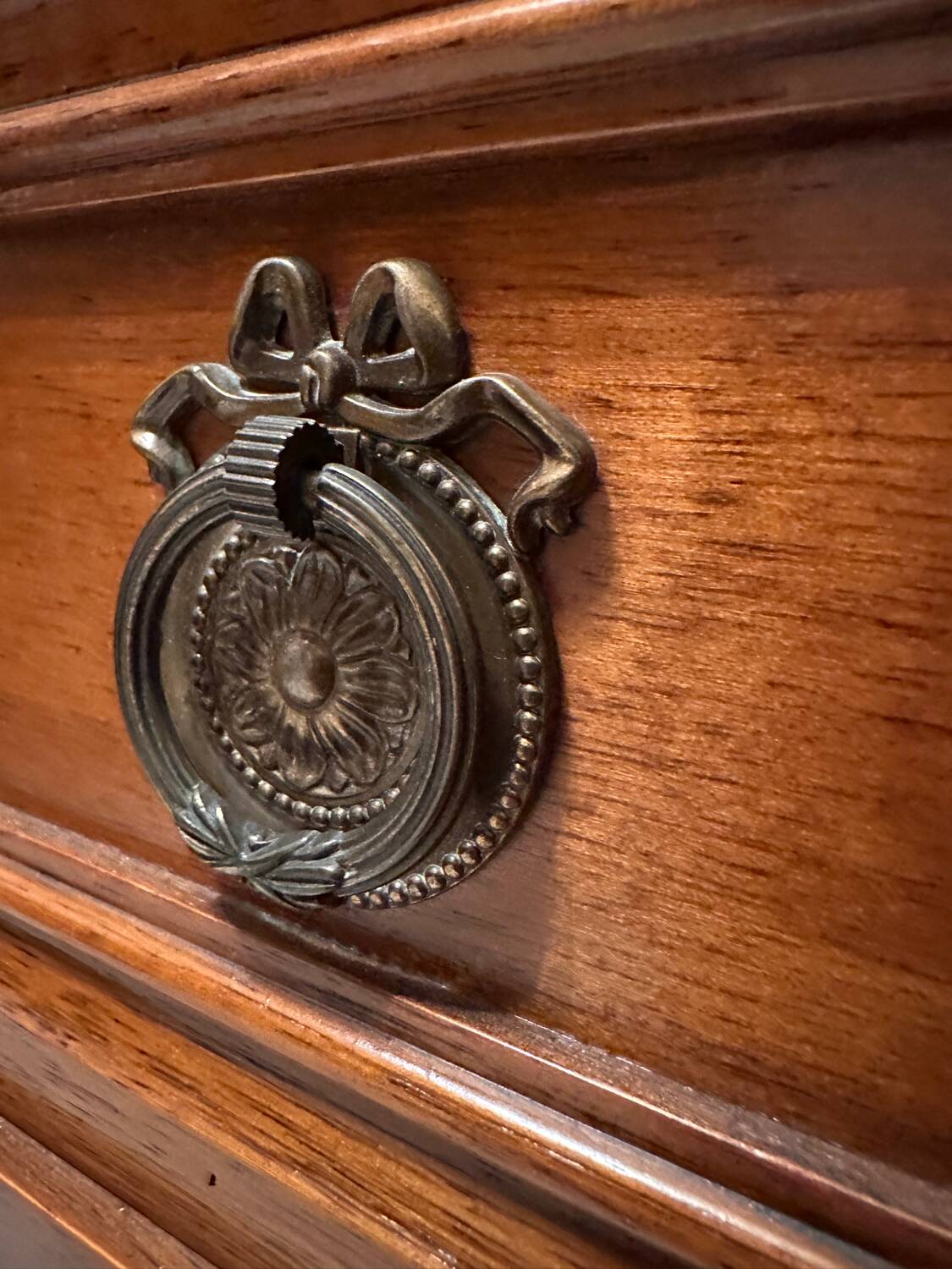Vintage dresser bedside tables