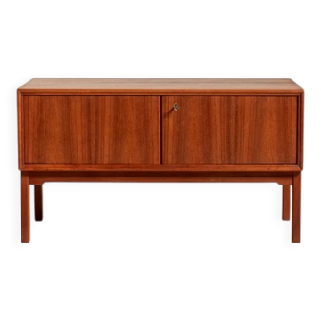 Low Scandinavian teak sideboard, 1960s