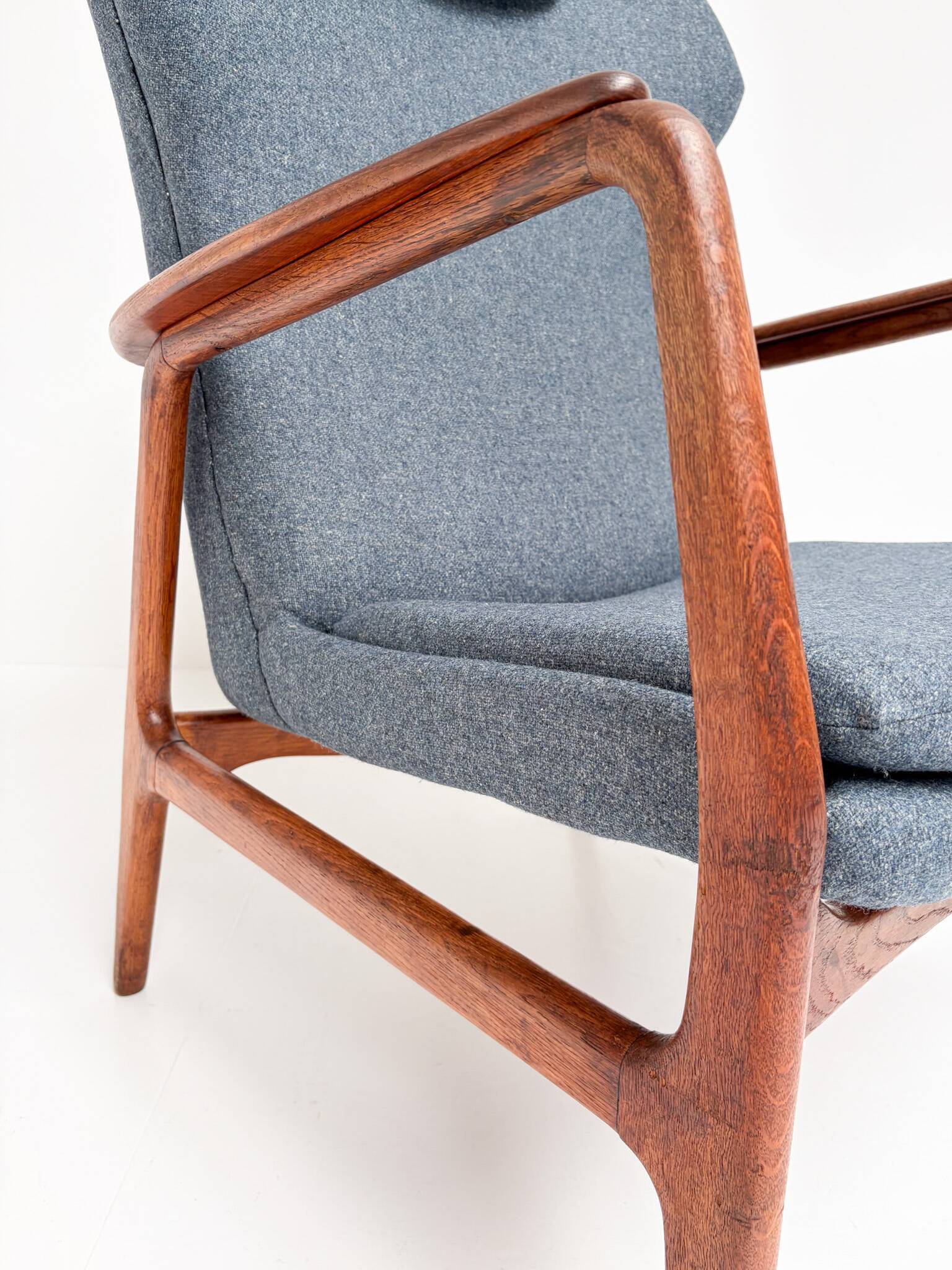 Re upholstered Edith (men’s) armchair by Bovenkamp, 1960s