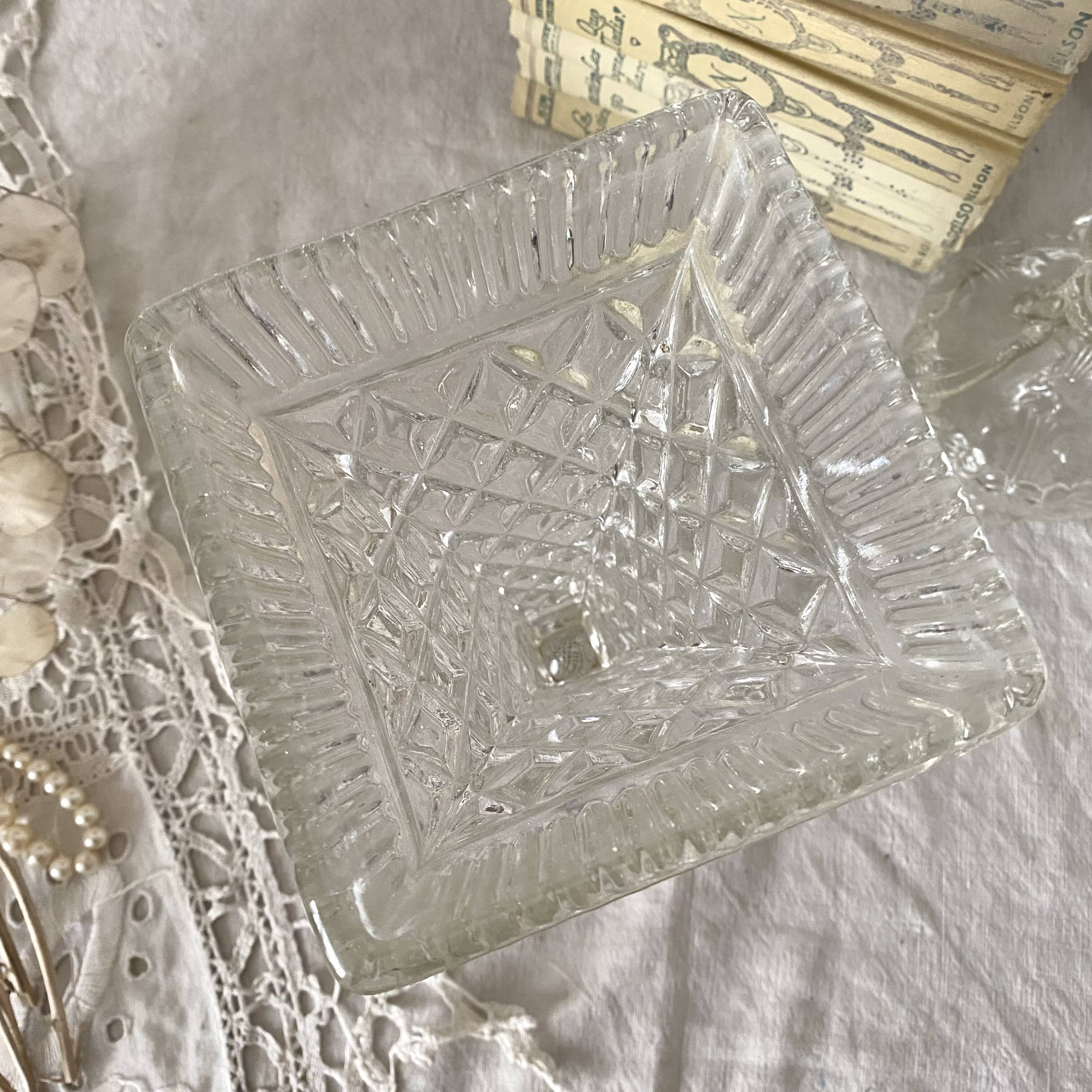 Vintage cornet-shaped vase, 1960s