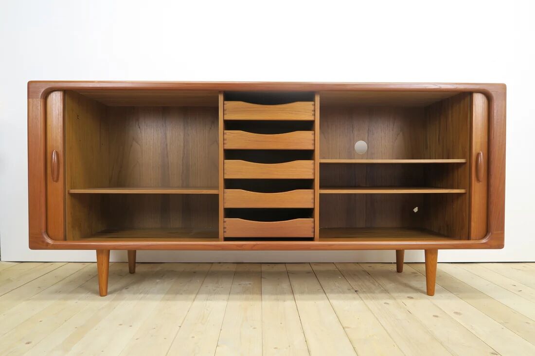Buffet en teck par Dyrlund, années 1960