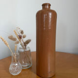 Bouteille en grès vintage