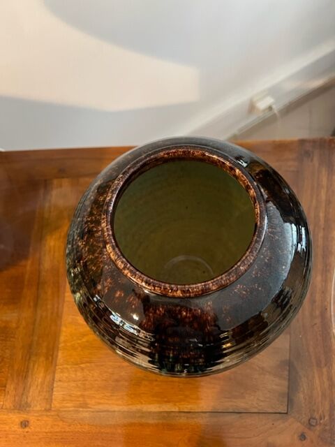 Ceramic vase from Accolay Design