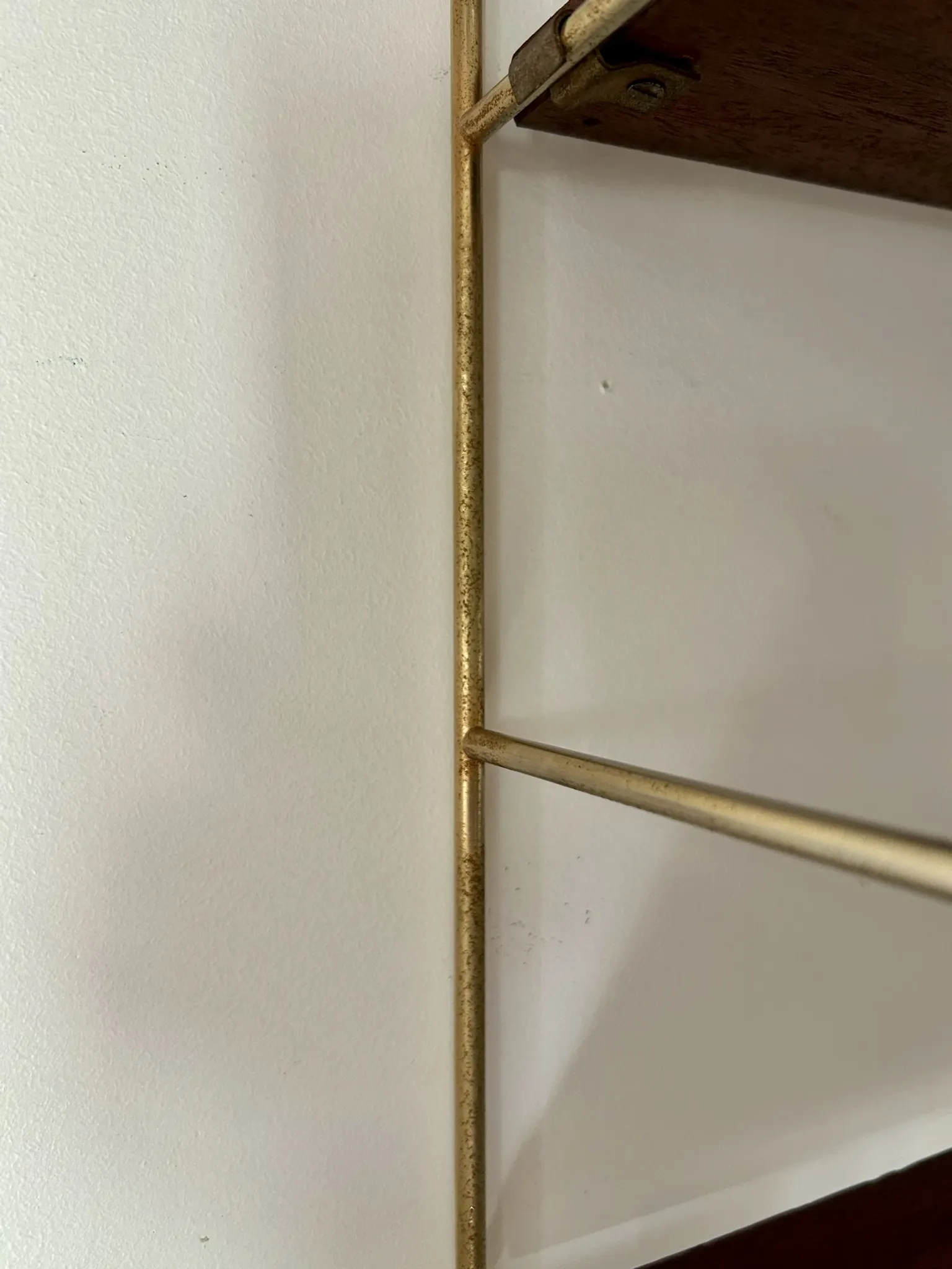 Double shelf in Tomado style