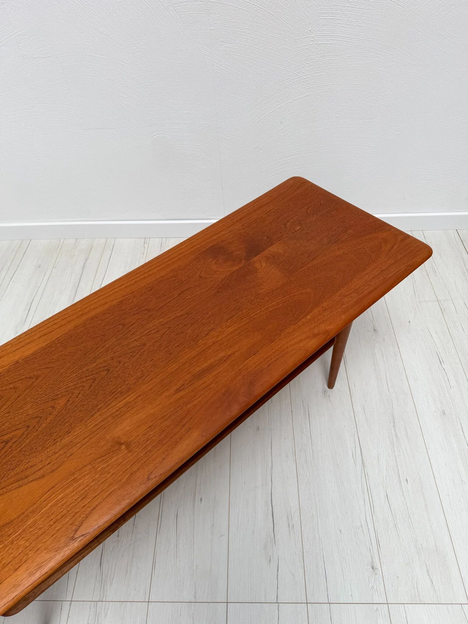1950s Danish teak coffee table FD 516 by Peter Hvidt & Orla Mølgaard-Nielsen for France & Daverkosen