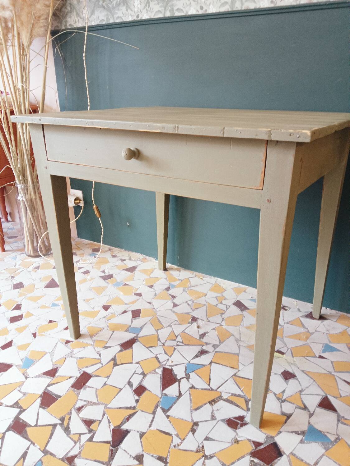 Farm table revisited in khaki