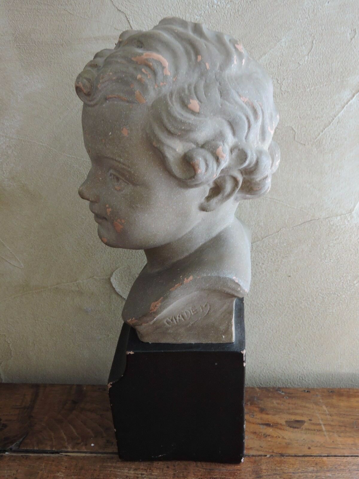 Sculpture cherub bust by Madem