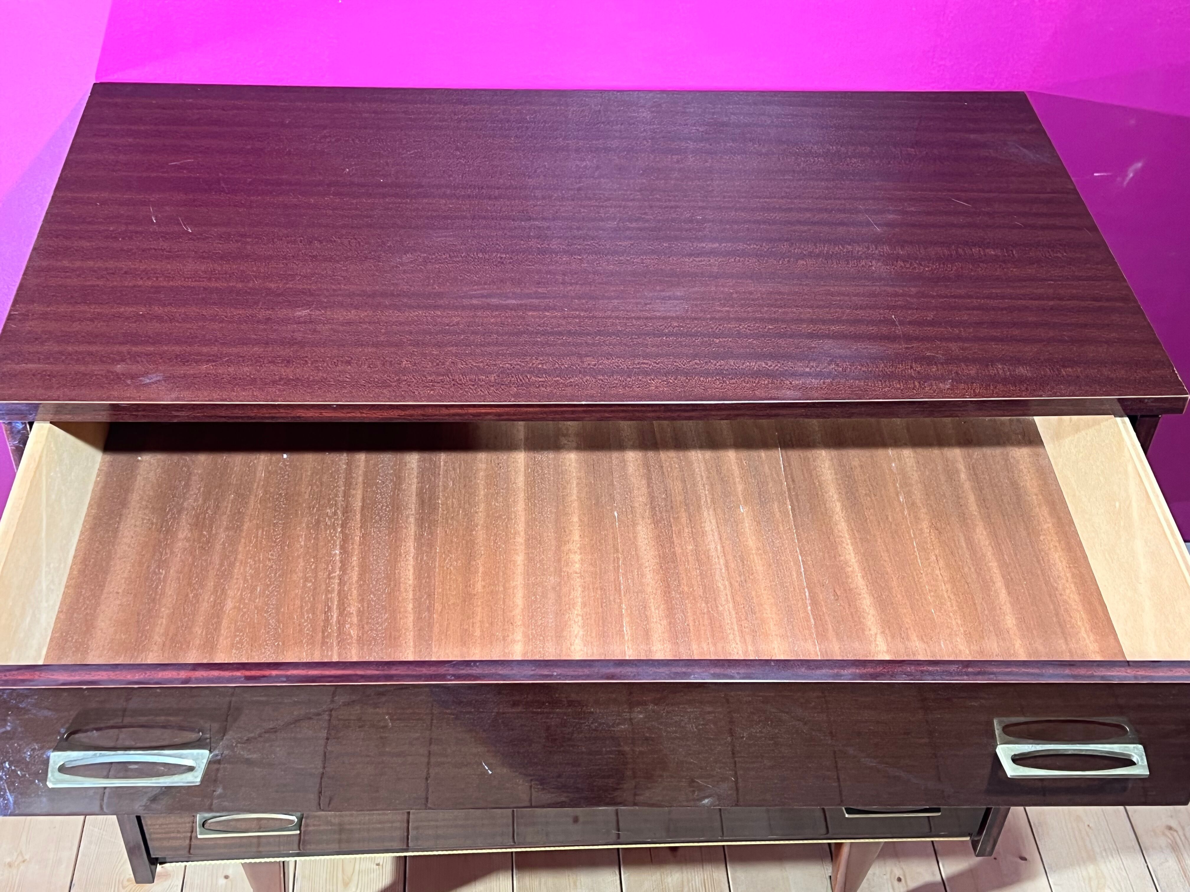 Vintage chest of drawers