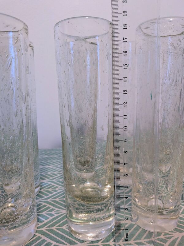 Vases en verre soufflé bullé