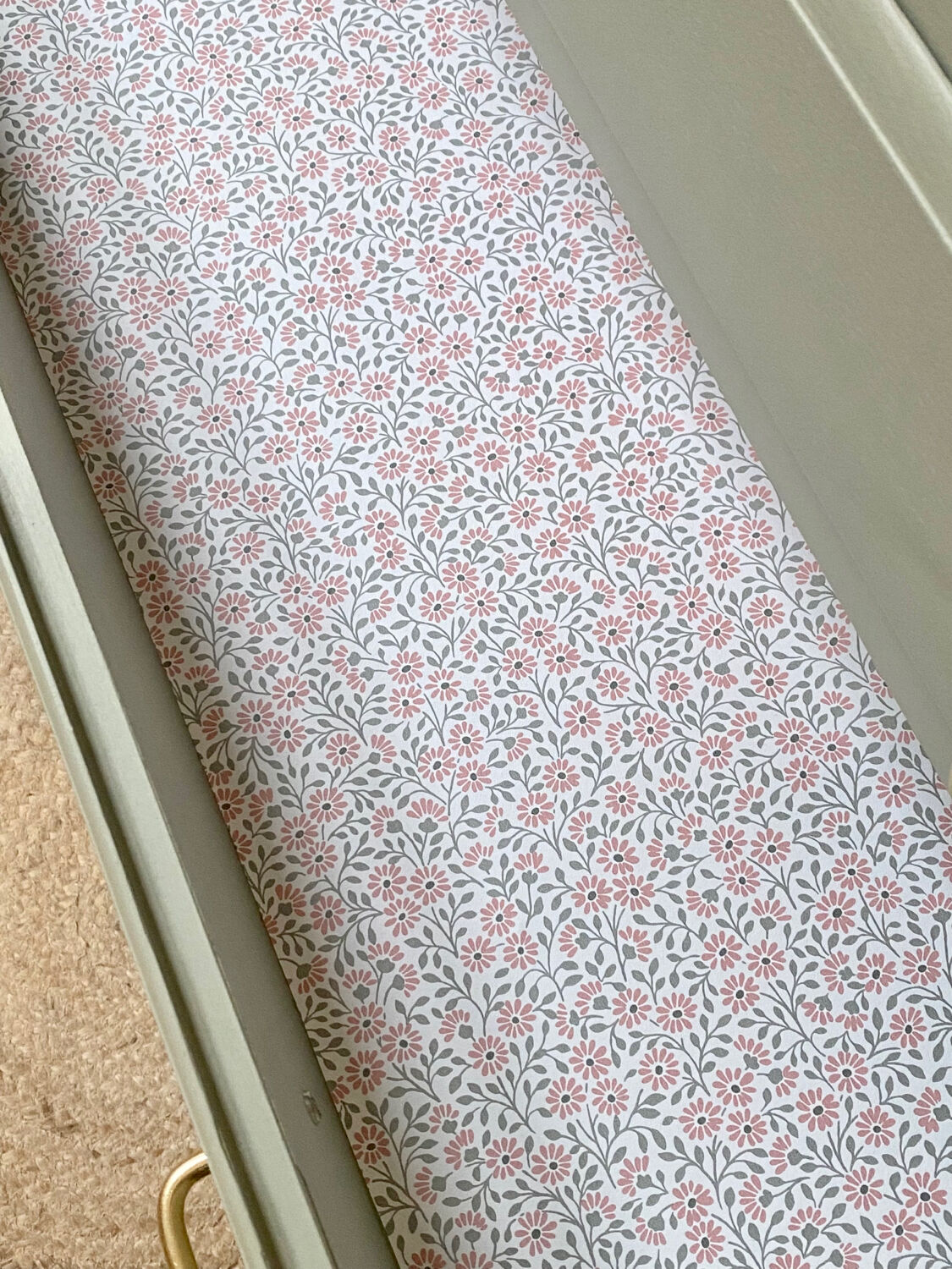 Compass feet chest of drawers