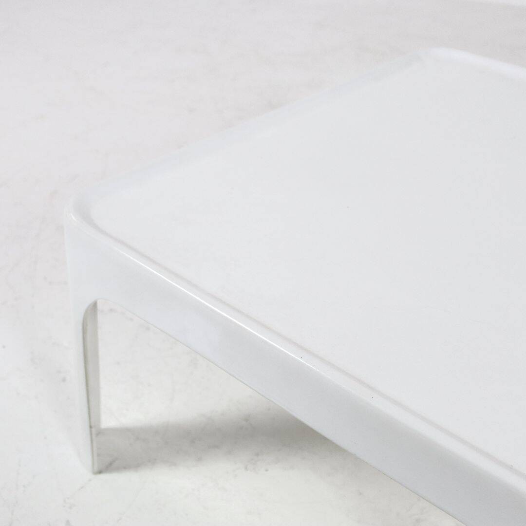 Space Age coffee table by Peter Ghyczy for Horn