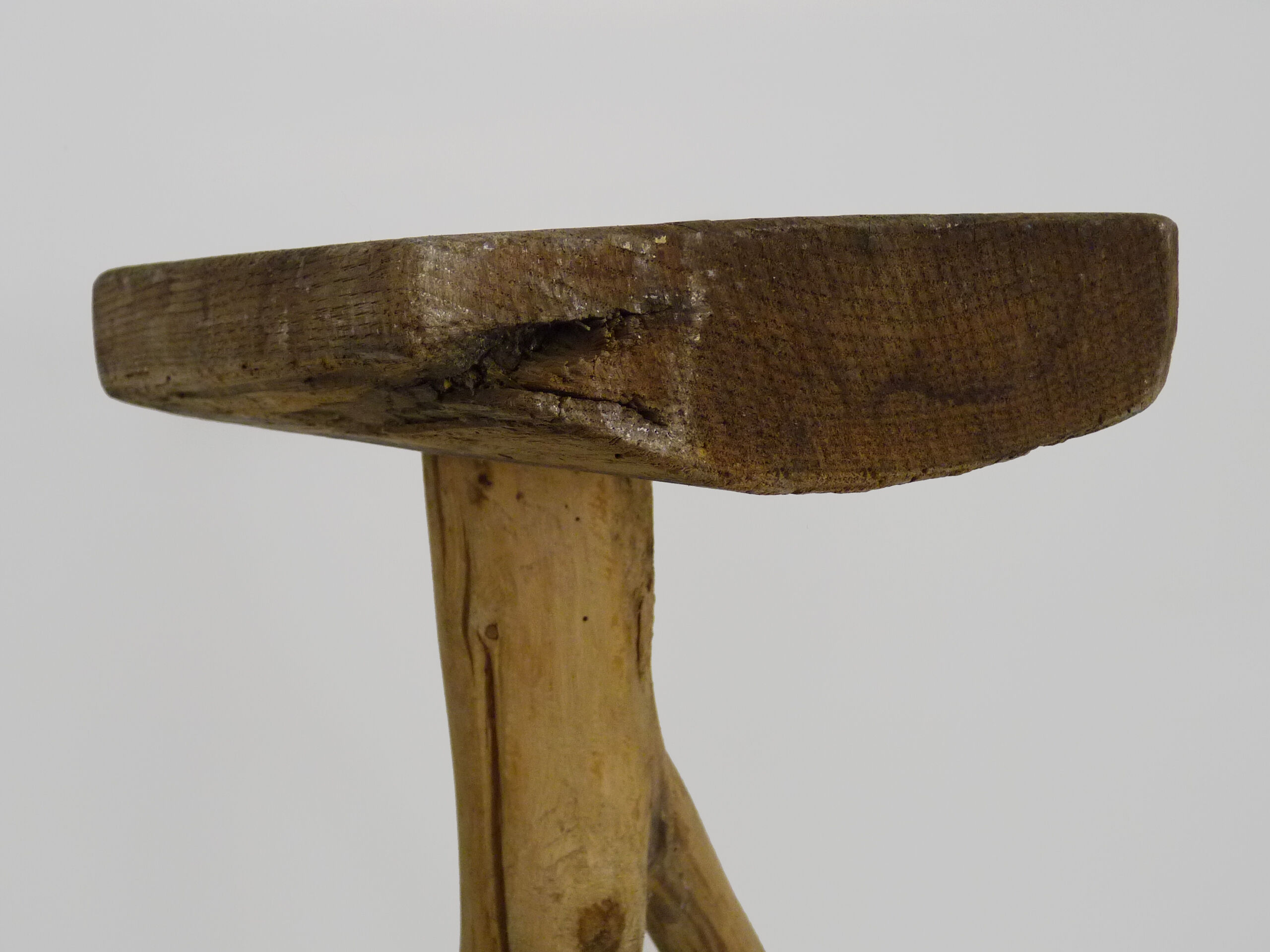 Tripod trading stool, peasant art Ariège, France (nineteenth century)