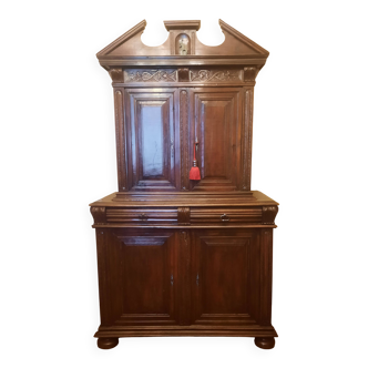 Seventeenth-century buffet, body on body