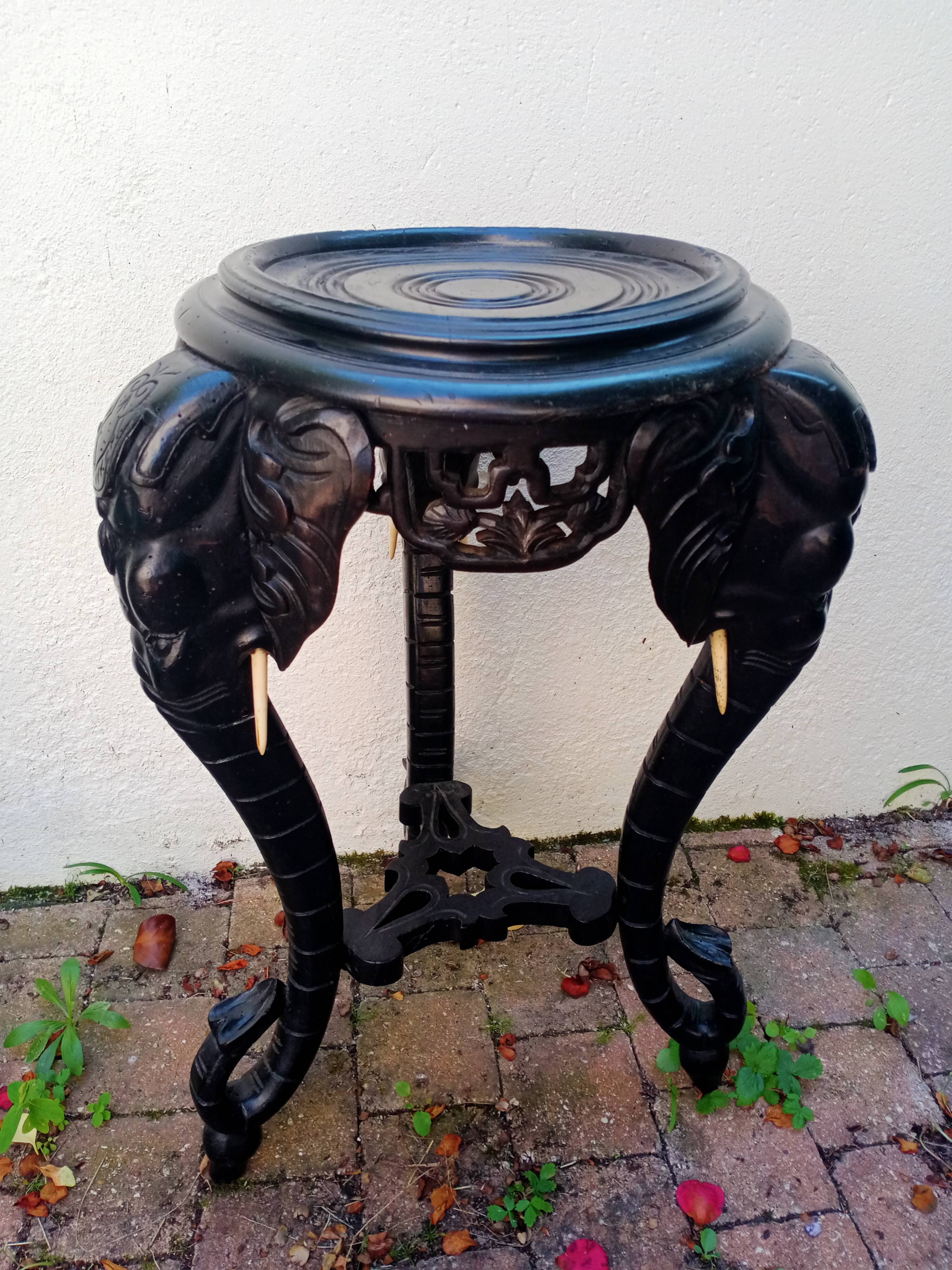 Napoleon III harness "elephants"