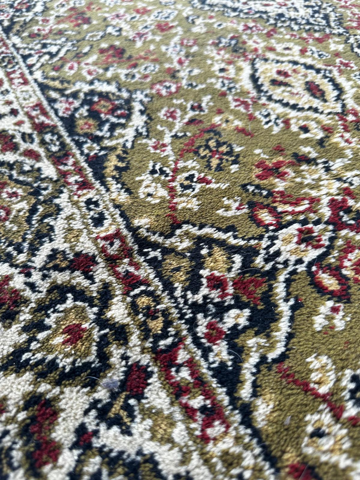 Oriental wool rug 180cm x 90cm