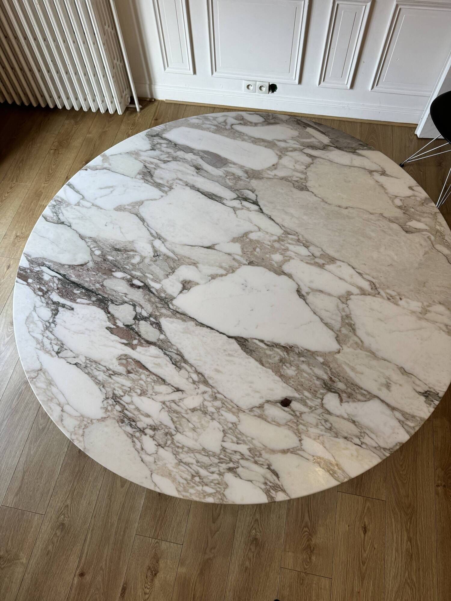 Minotti Van Dyck dining table — Calacatta marble — Ø150cm