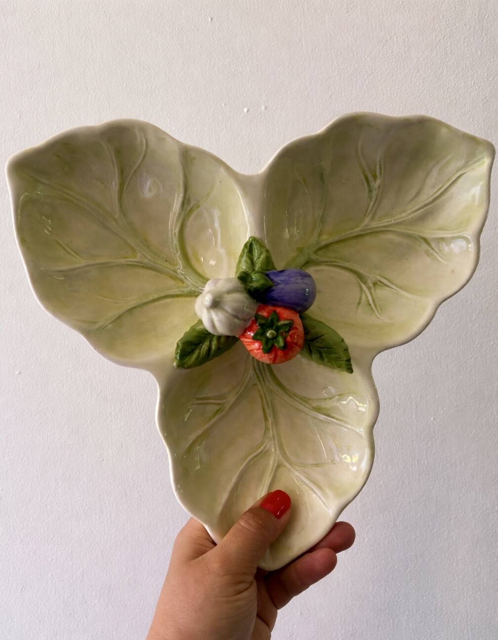 Ceramic vegetable dish
