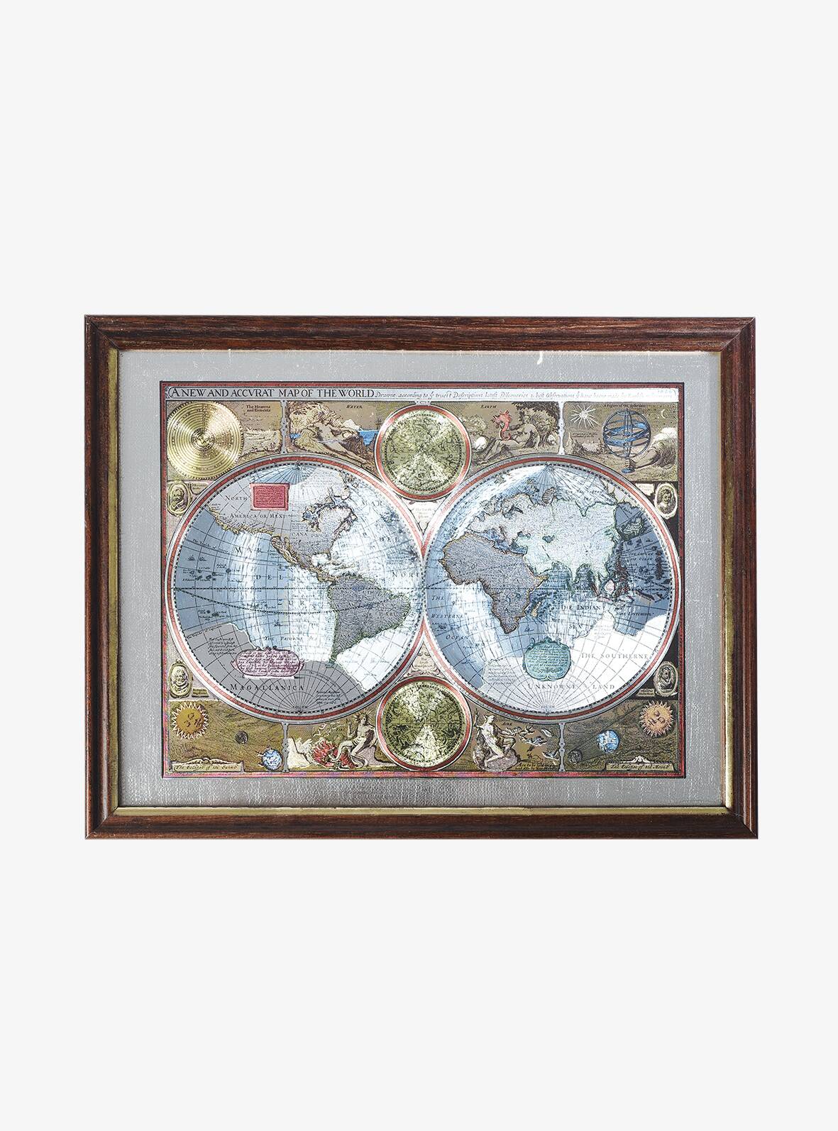 Accvrat card with wooden frame