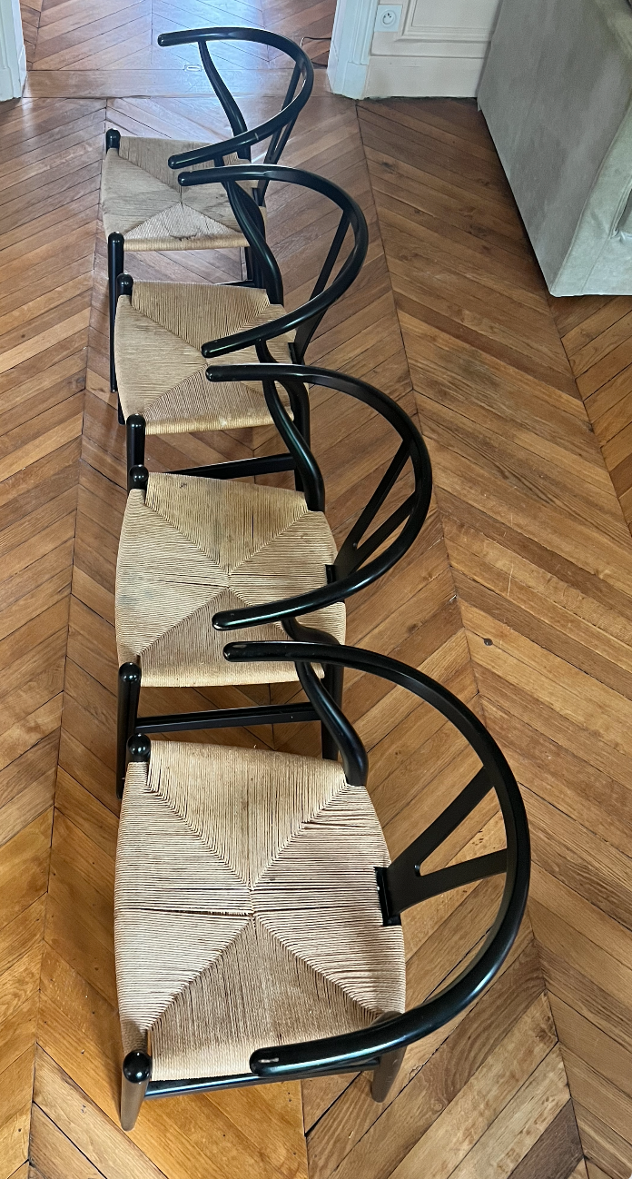 Set of 4 CH24 Wishbone chairs by Hans Wegner for Carl Hansen.