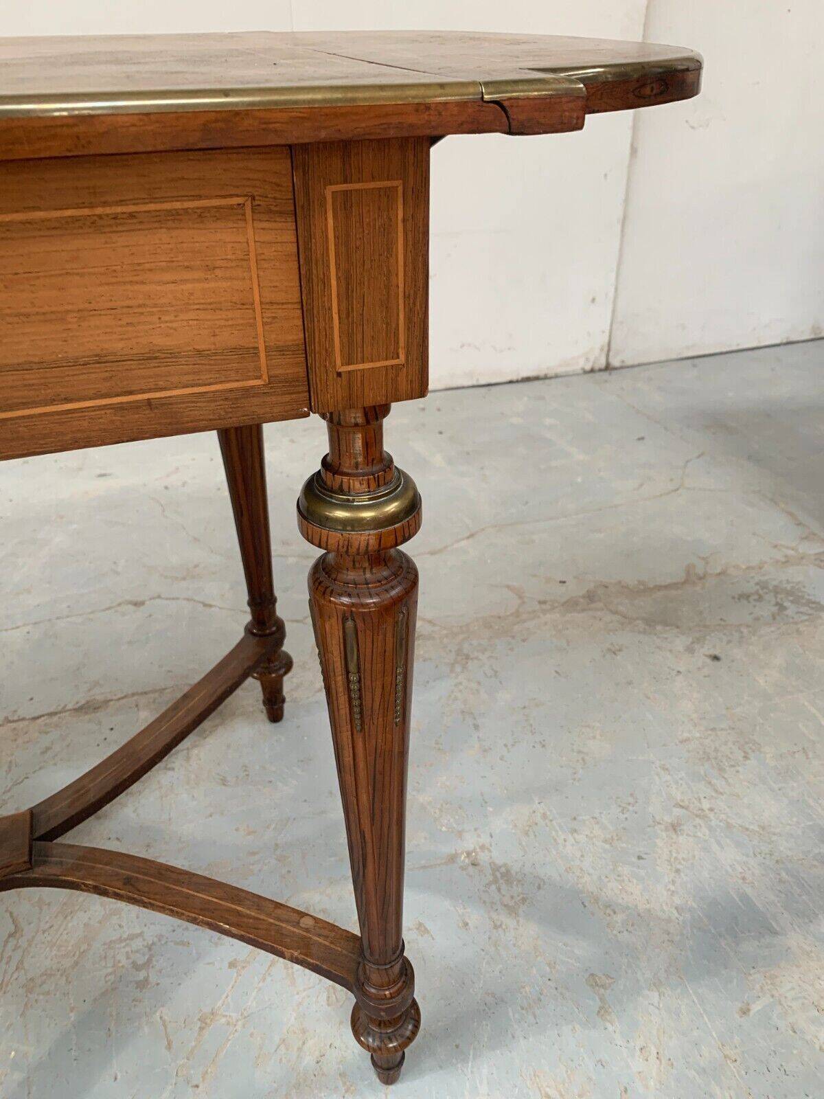 Napoleon III style desk table with 20th century inlaid top