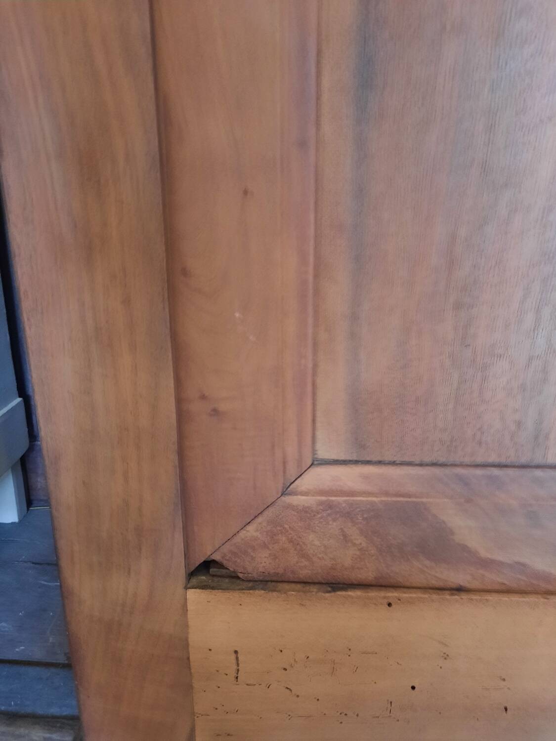 Armoire noyer