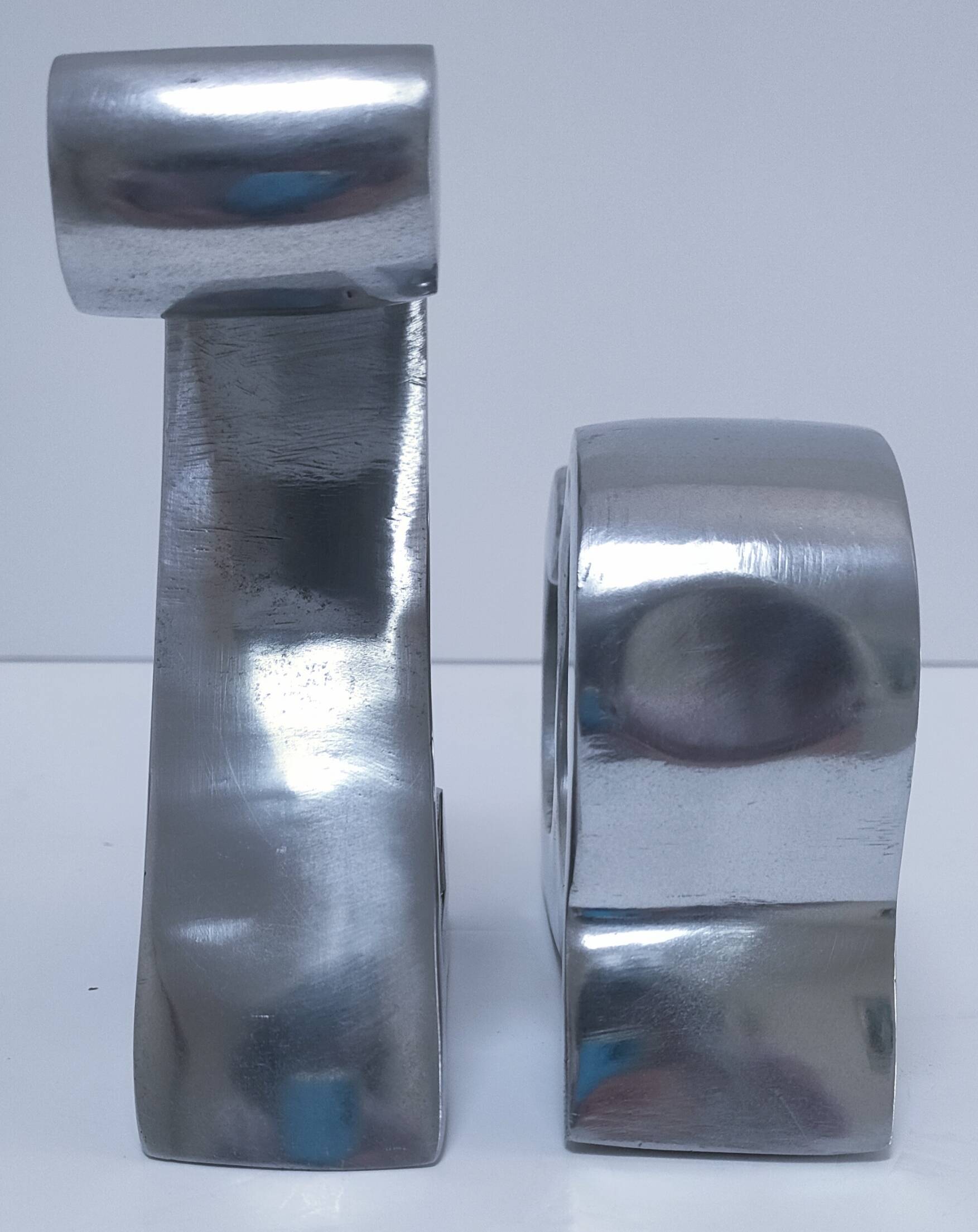 Paire de serre-livres "A" et "Z" en fonte d'aluminium