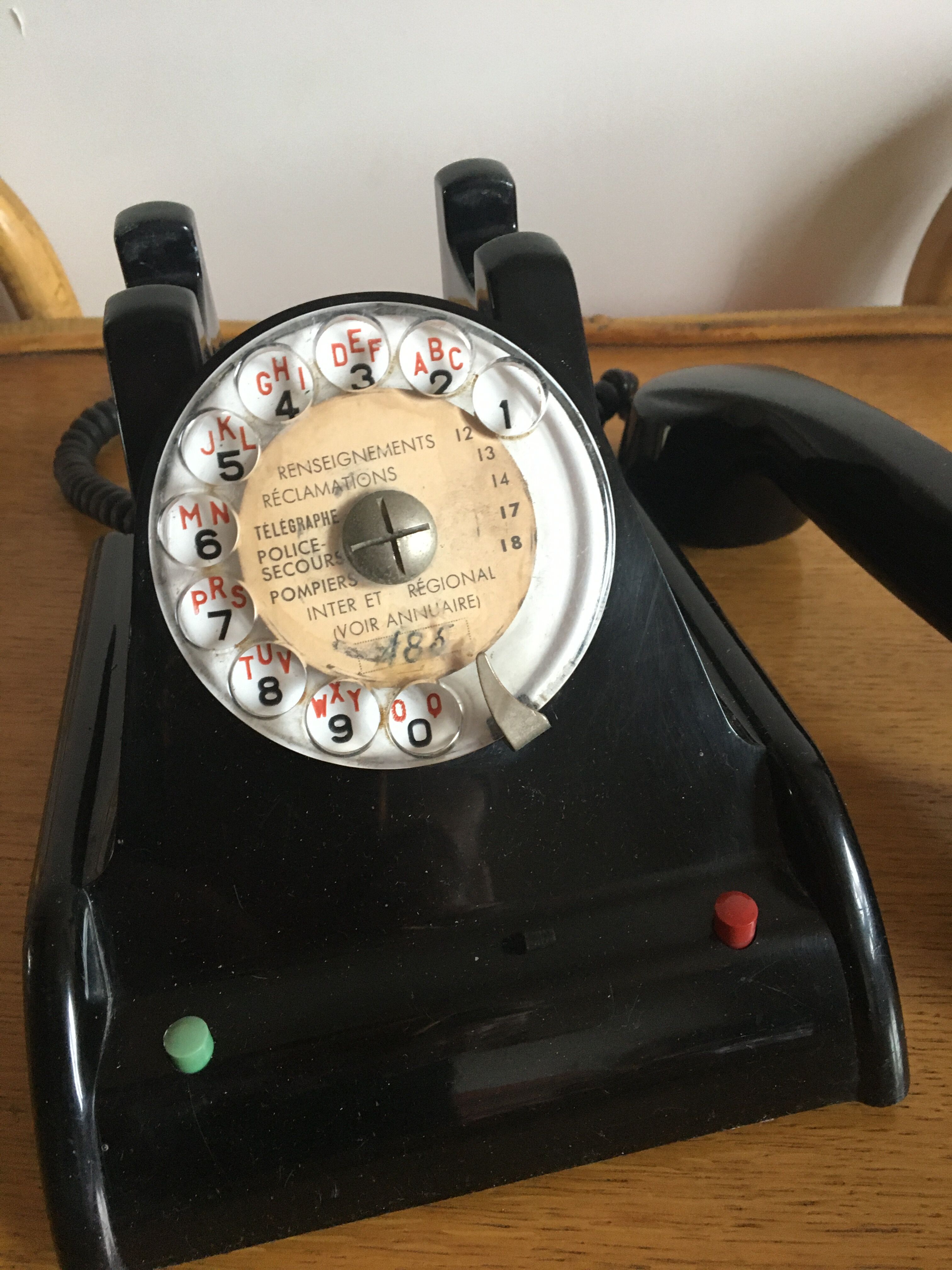 Phone 1958 in C.I.T. Bakelite