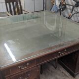 Bureau double