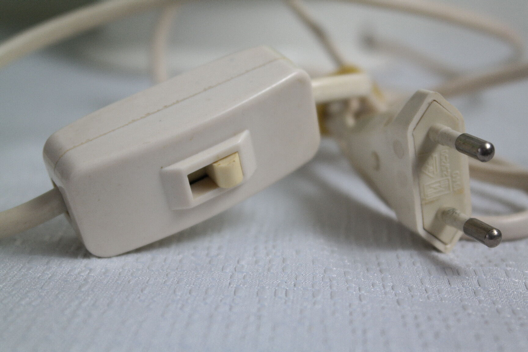 Pair of legs of ceramic lamp basketry italy vintage