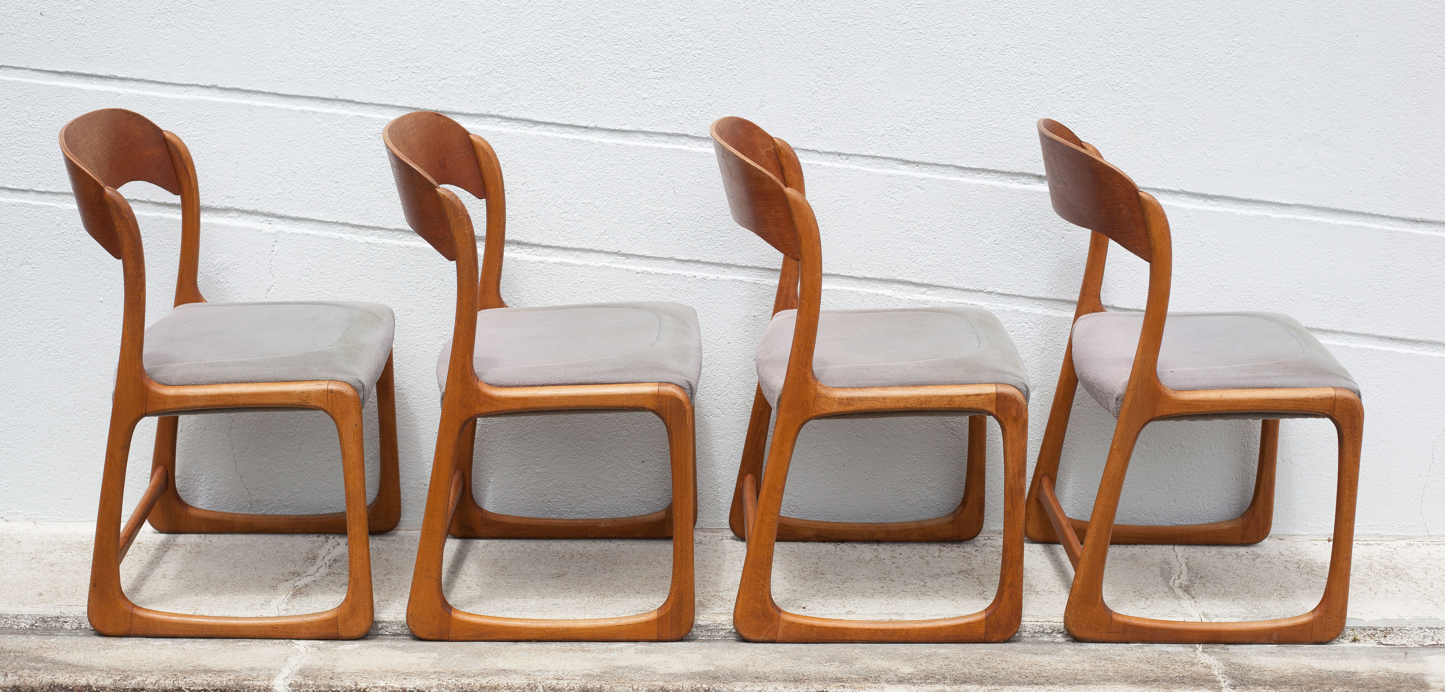 Lot 4 chairs Baumann model Sled sled, wooden chair, Scandinavian design chair, 60s