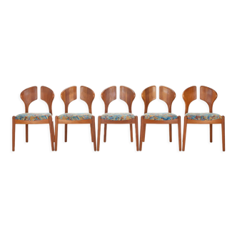 Set of 5 dining chairs in teak