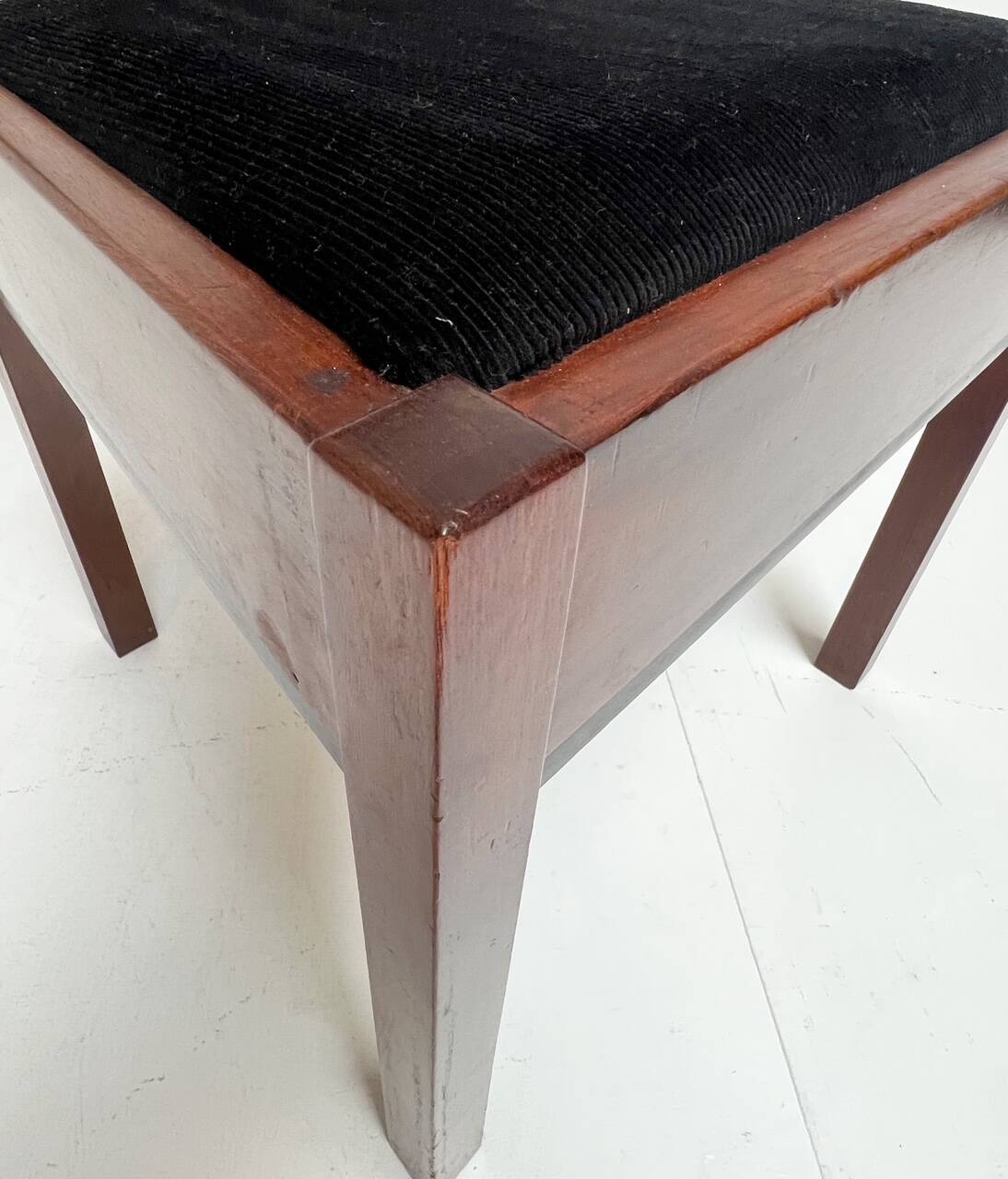 The Hague School set of 4 dining chairs by Muntendam for LOV, 1920’s