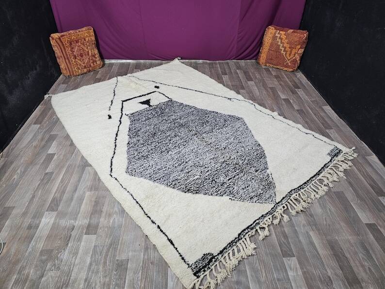 Handmade Berber rug 250cmx150cm