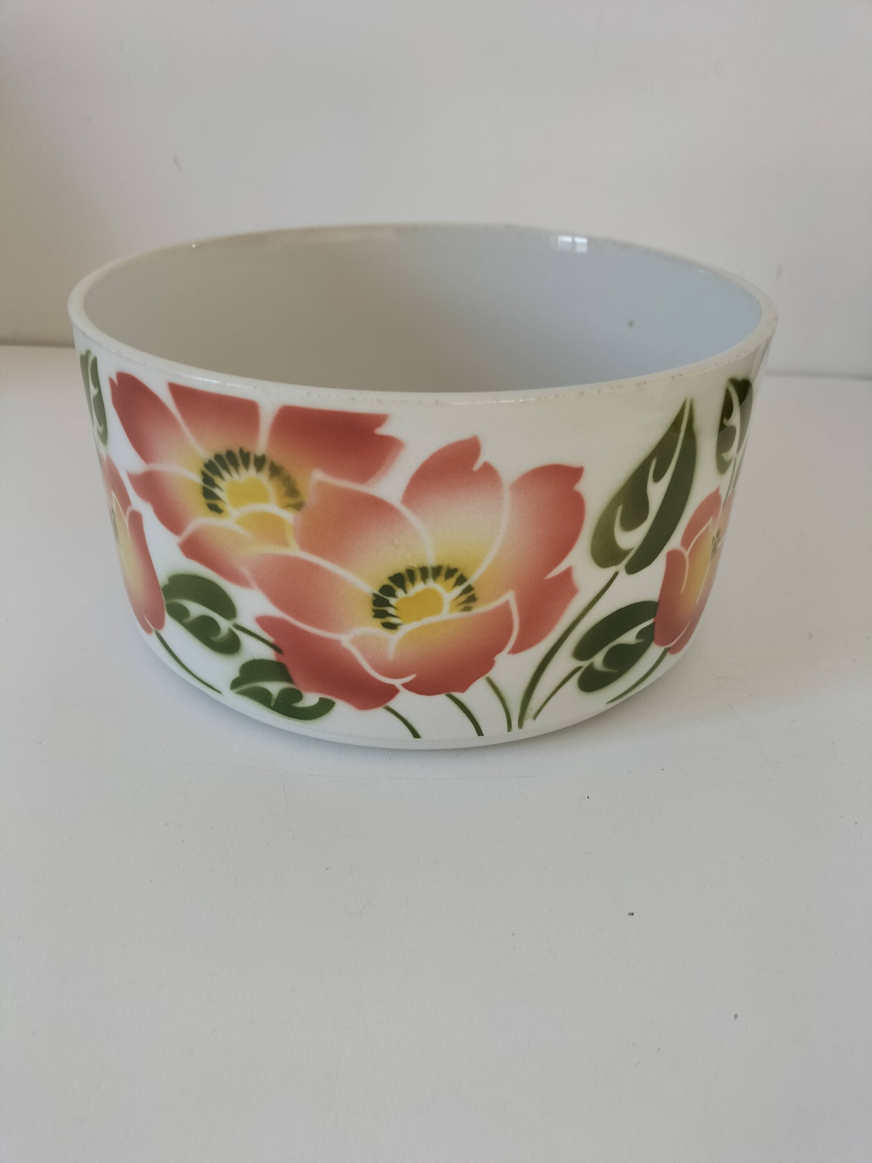 Vintage Moulin des Loups Ontario model dish