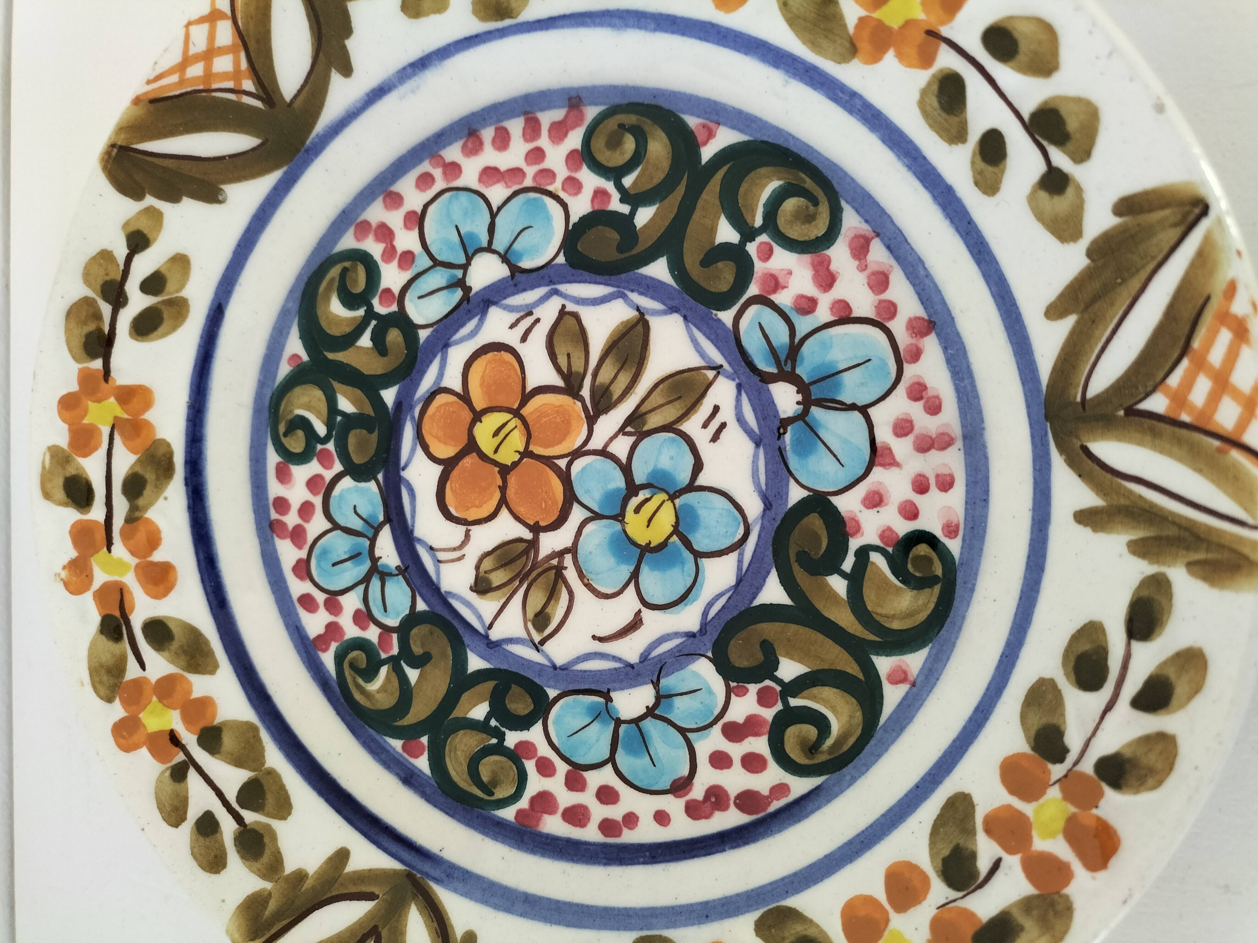 Majolica plates signed Pascual Zorrilla