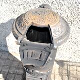 Poêle décoratif ancien en fonte noir Germare charbon bois