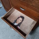 Asymmetrical wardrobe