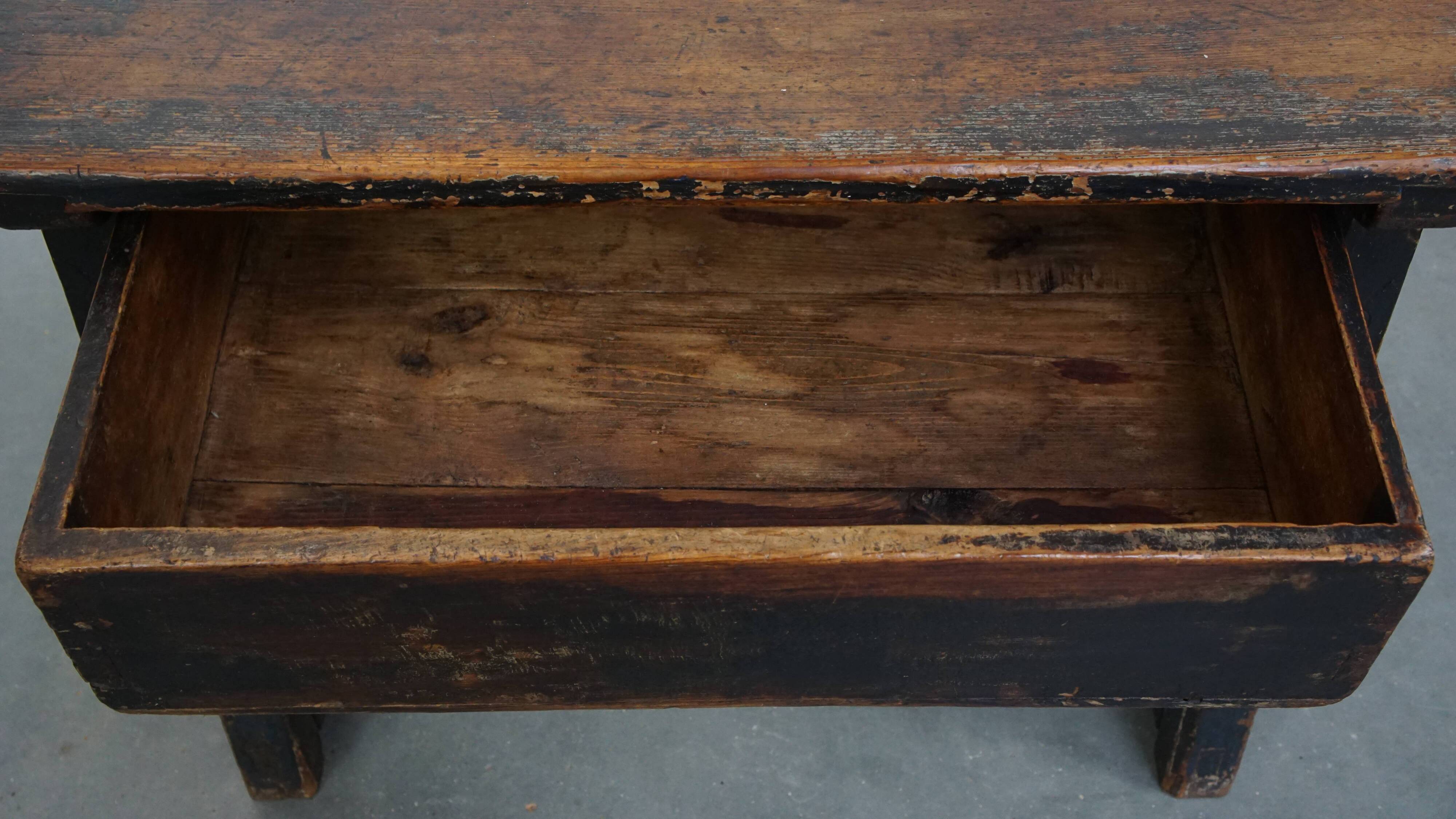 Antique Spanish side table from the late 18th century with a drawer