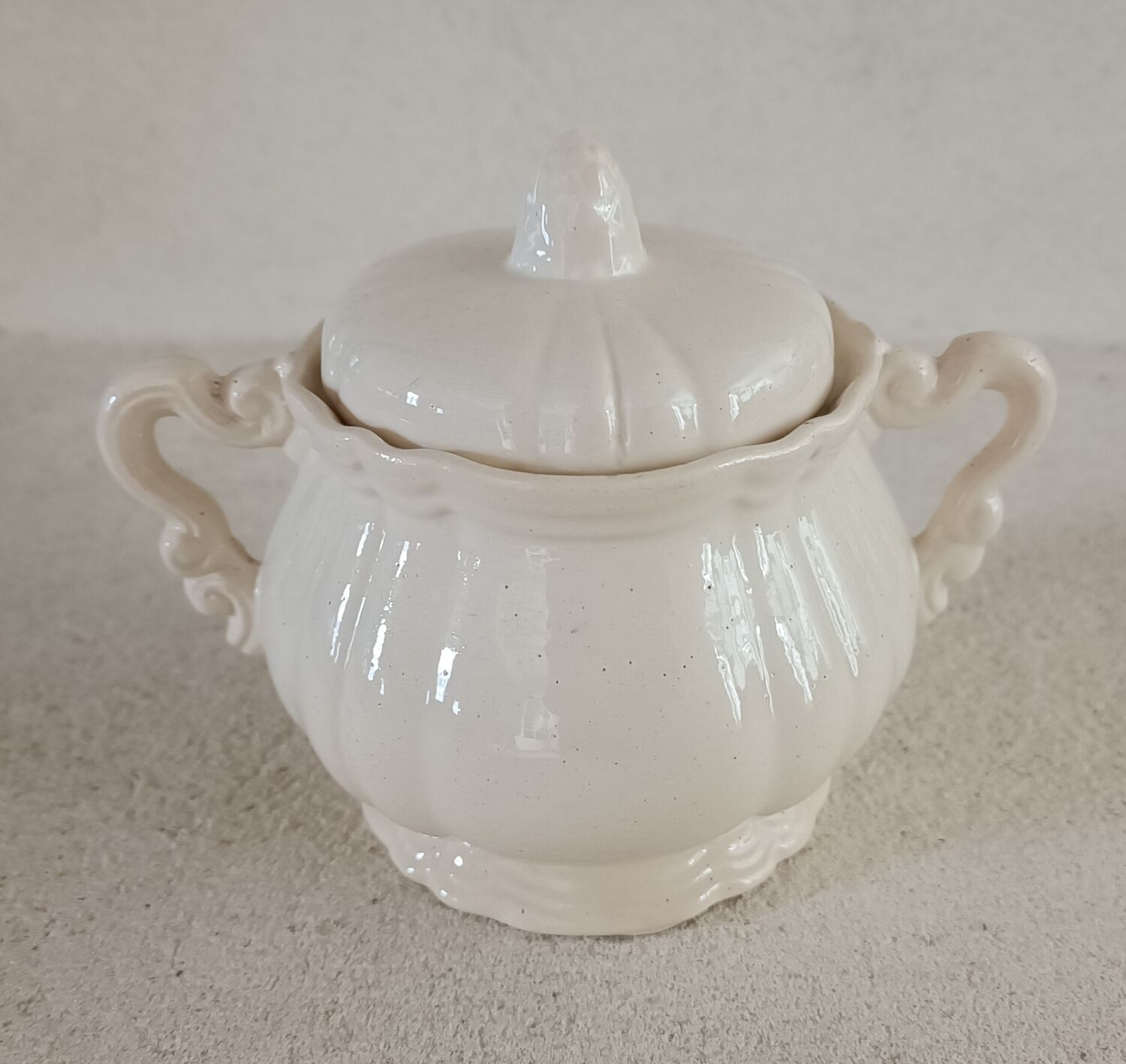 Sarreguemines ivory iron earth sugar bowl