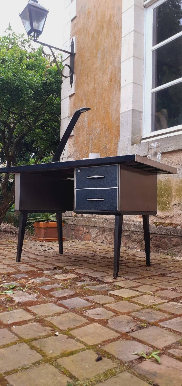 Strafor industrial metal desk, 1960s