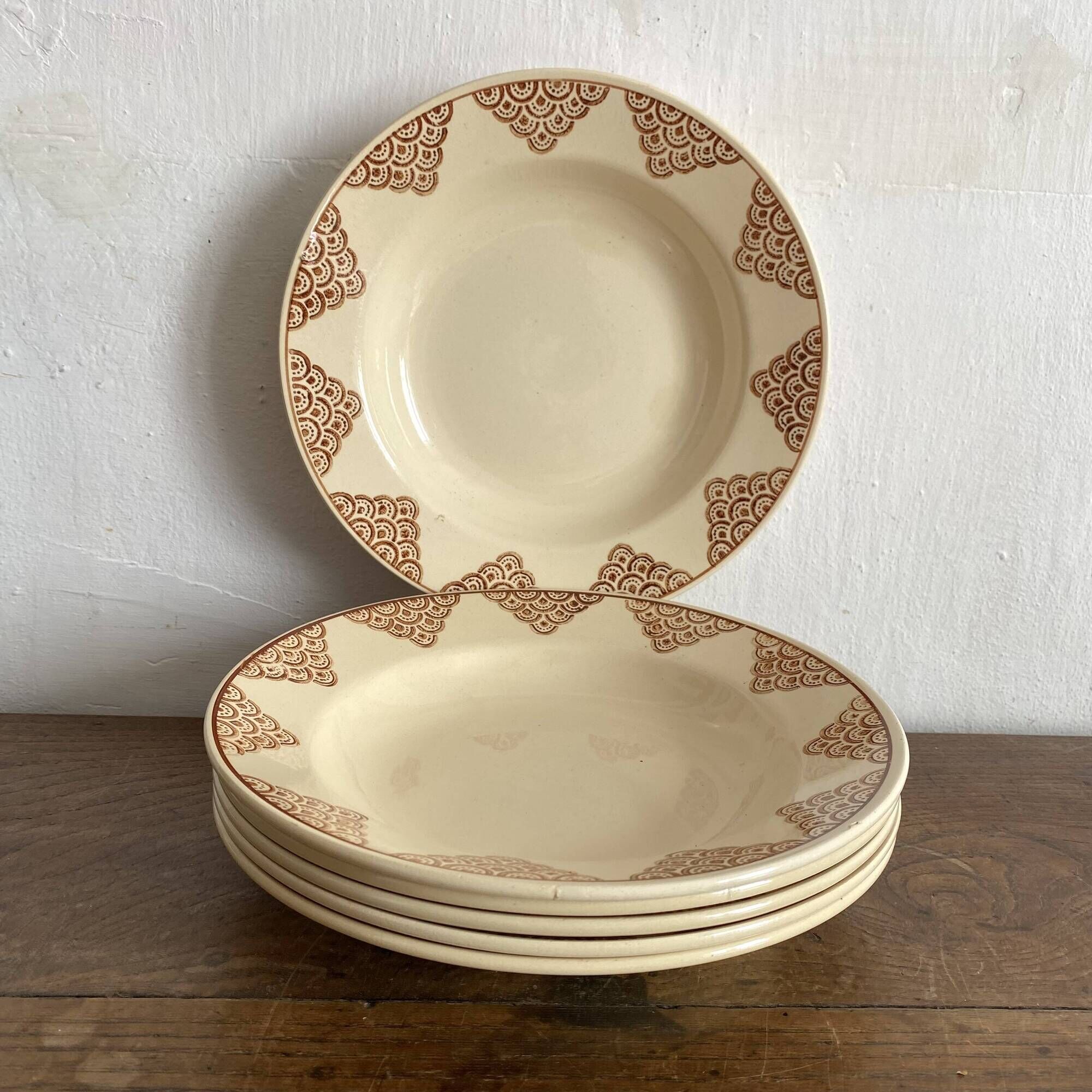 St Amand deep plates, 1930s