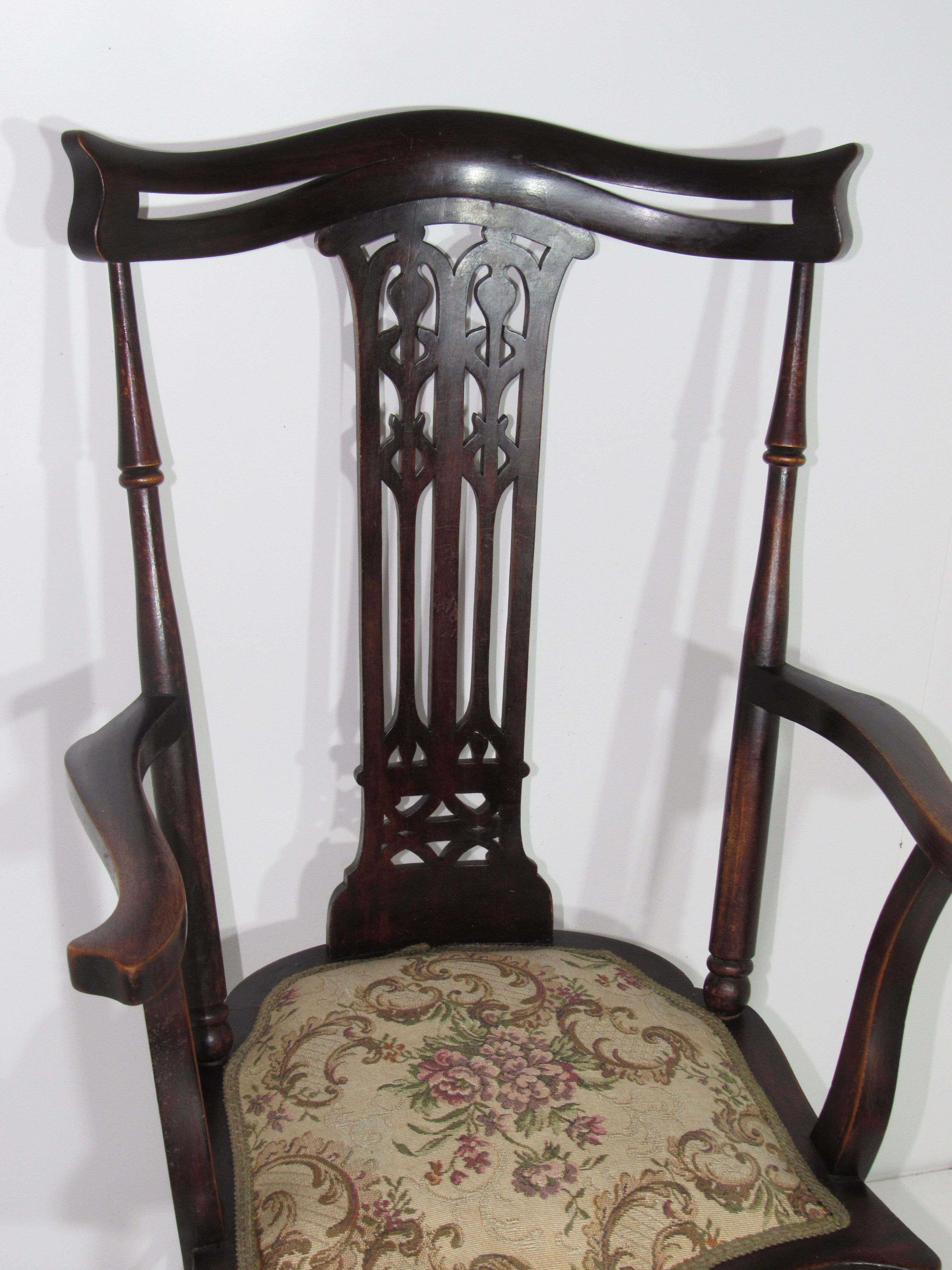 English-style armchair