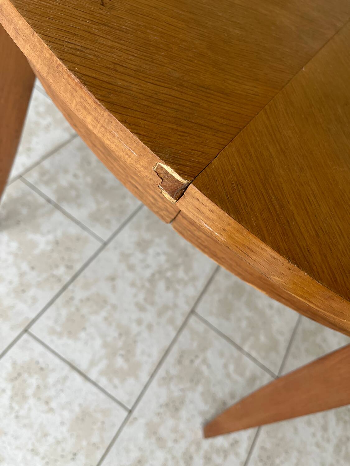 Vintage 70s Round Table