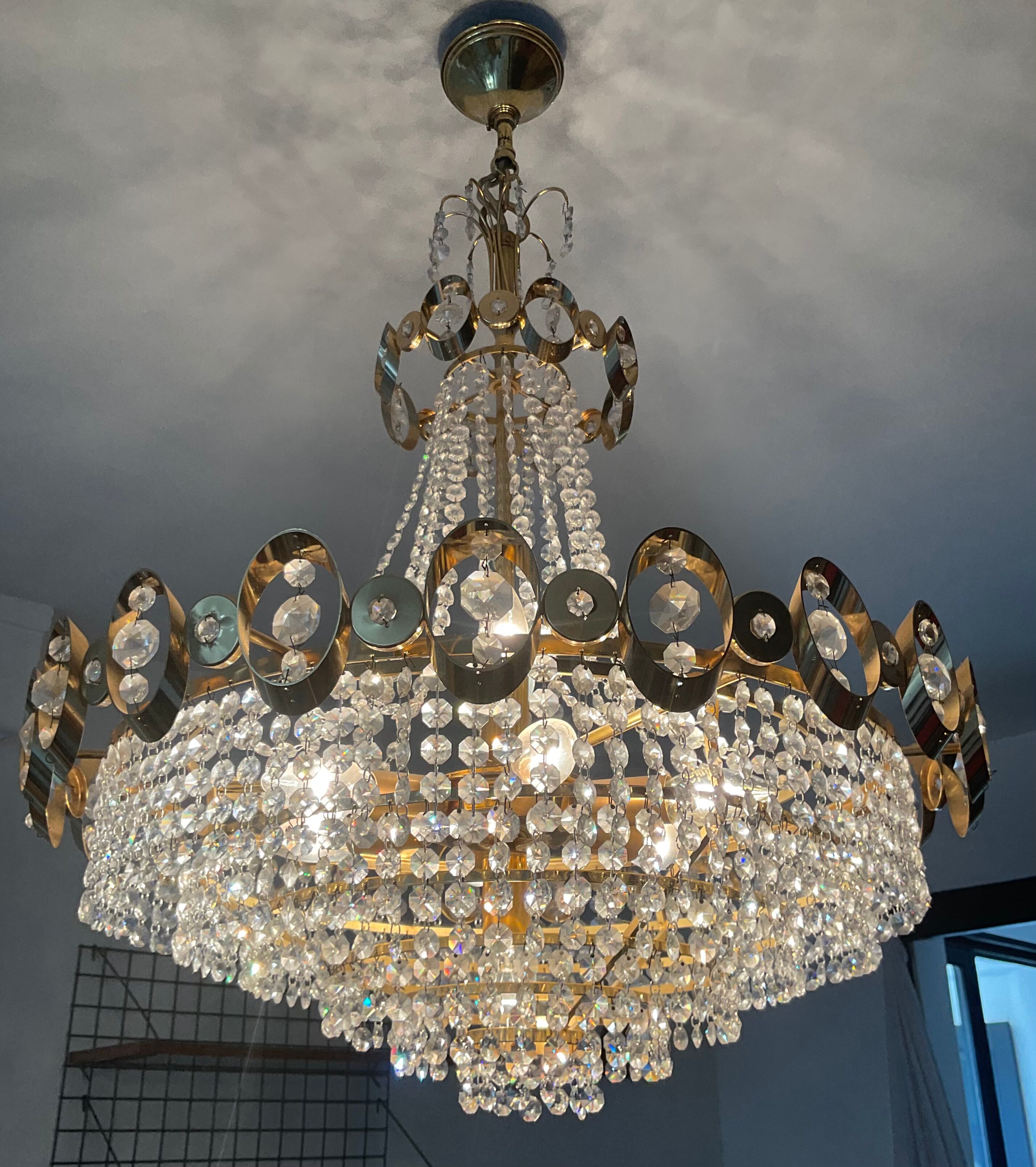 Waterfall chandelier with crystal grapevines and golden aluminum 60s-70s