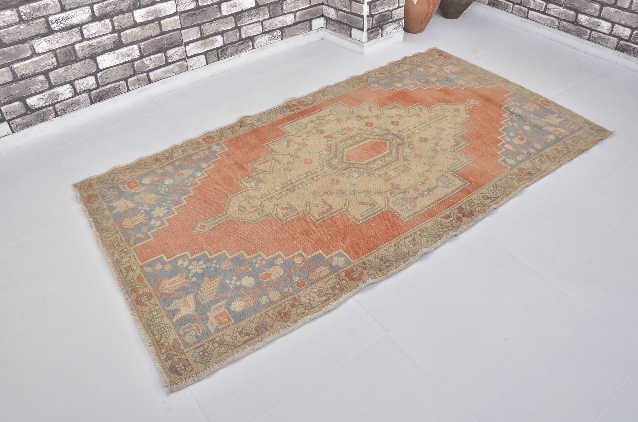 Tapis vintage noué à la main Oushak sku 2414