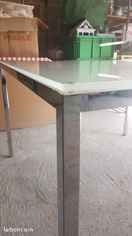Desalto square glass table