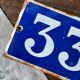 Plaque émaillée bleu "33"