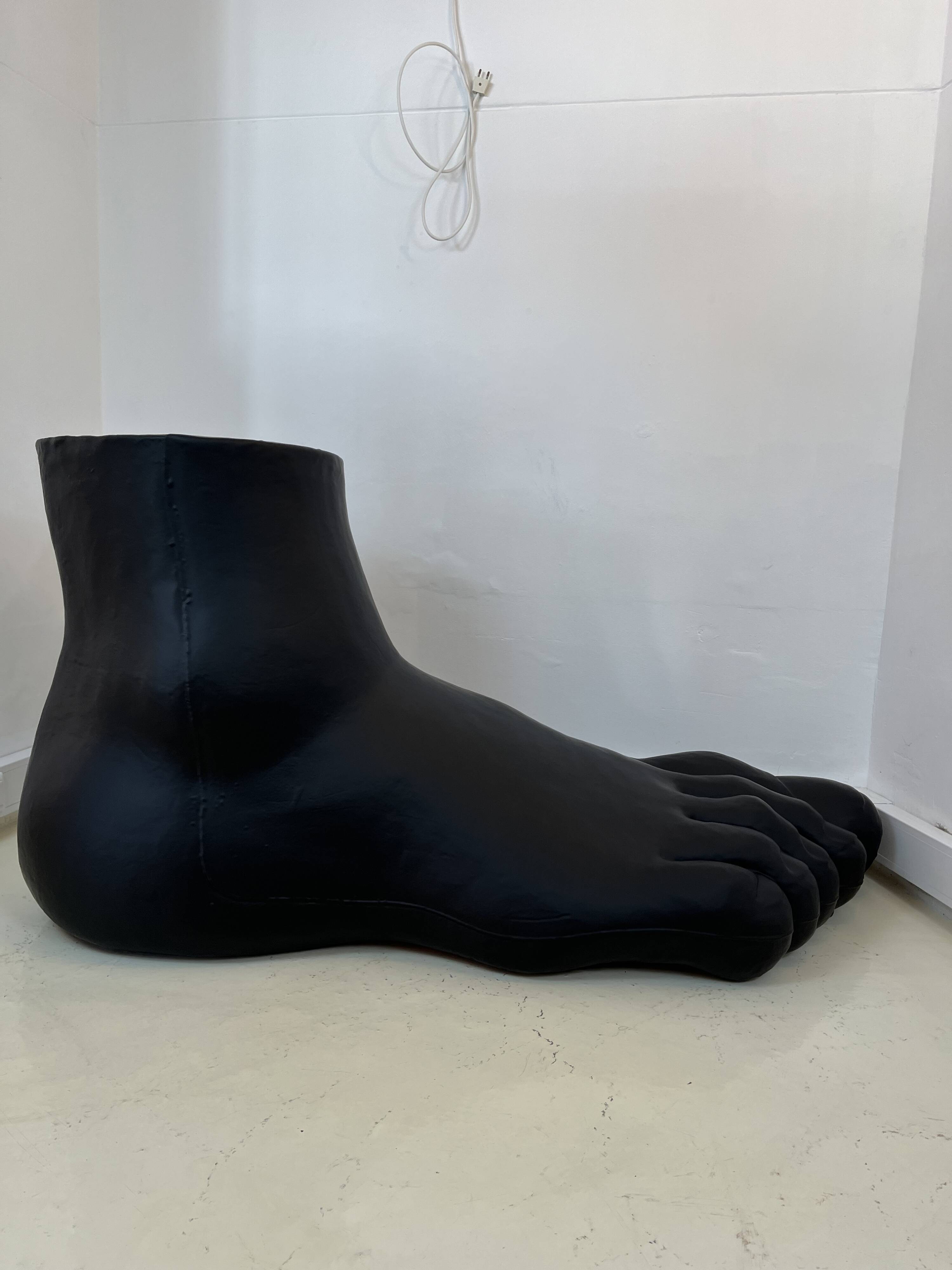 Up7 Foot par Gaetano Pesce pour B&B Italia